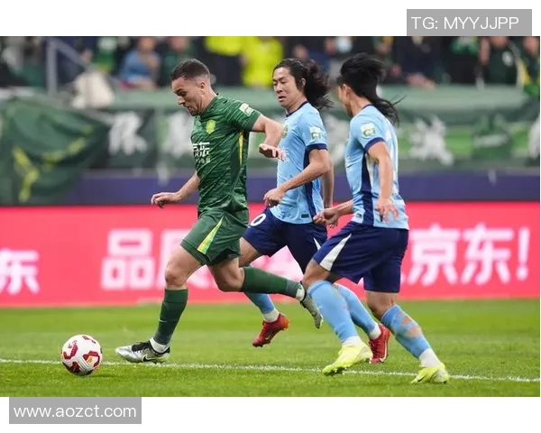 中超激战富力迎战国安争夺季后赛席位全力以赴展现球队实力